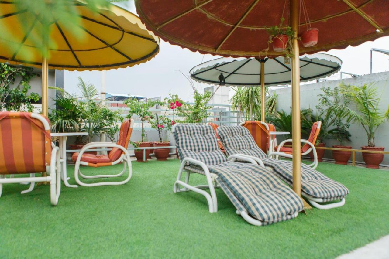 Esquire Hotels & Apartments Rawalpindi Esterno foto