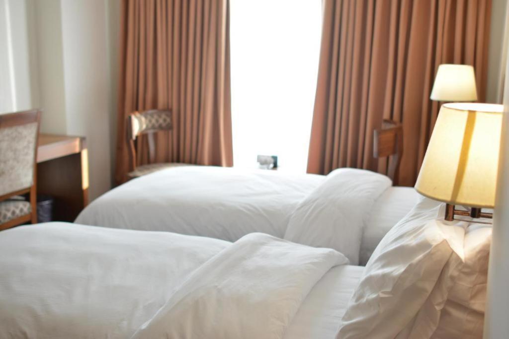 Esquire Hotels & Apartments Rawalpindi Esterno foto