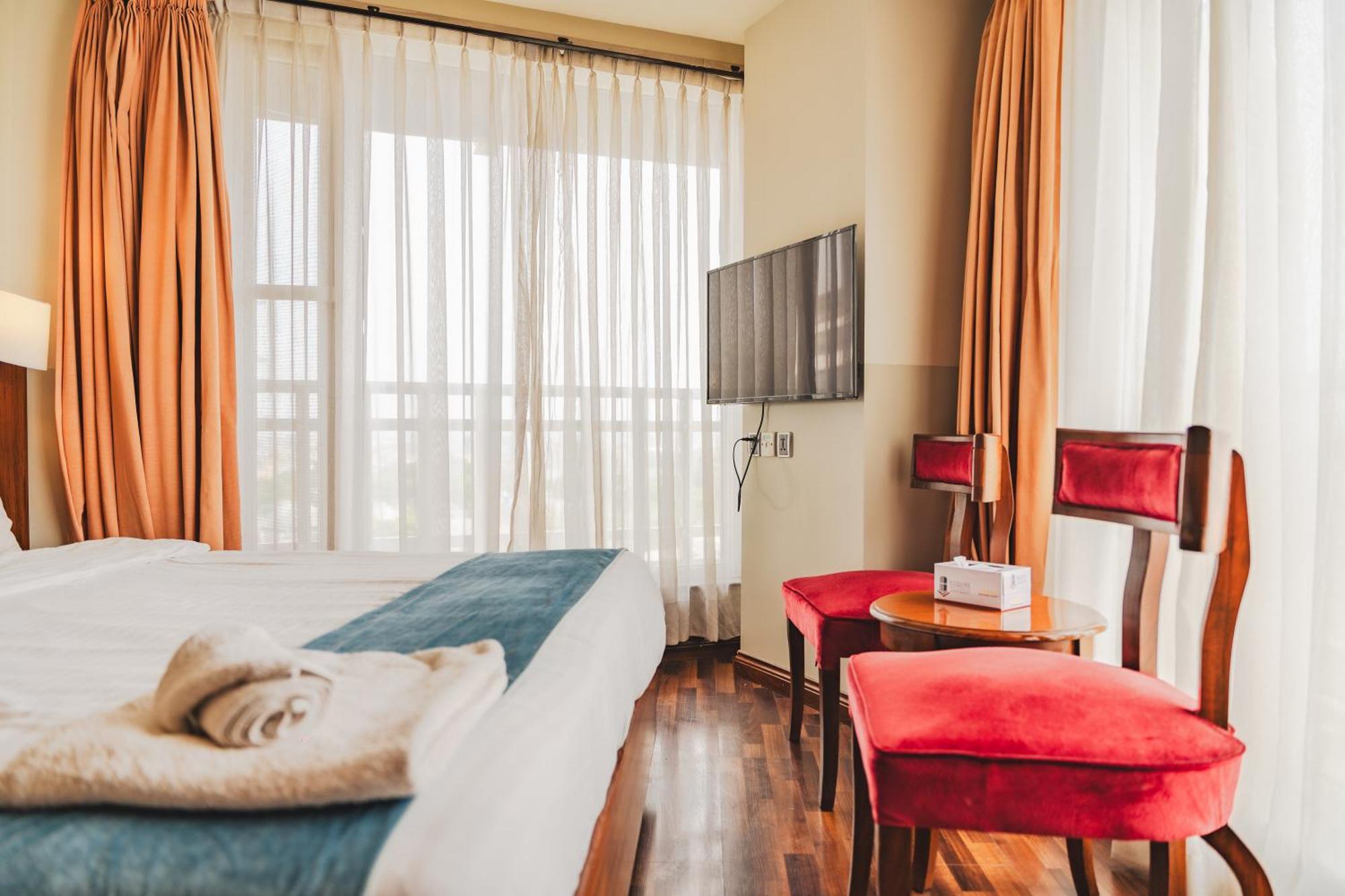 Esquire Hotels & Apartments Rawalpindi Esterno foto